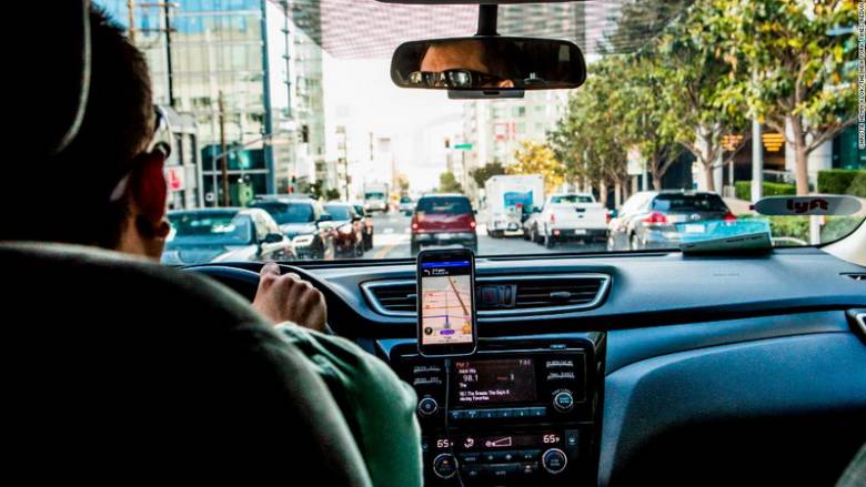 E-Marketing [35] Etika Surge Pricing dan Strategi Bisnis yang Didorong untuk Keuntungan Lainnya oleh Agregator